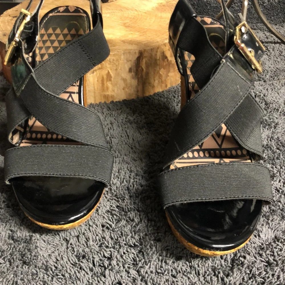Jessica‎ Simpson Wedged Sandals size 6